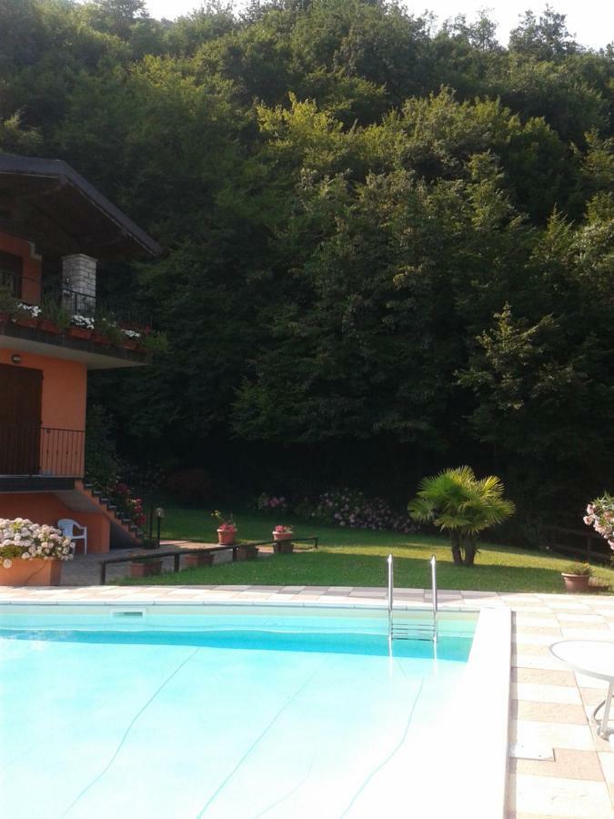 Relax vista lago Villanuova sul clisi Exteriör bild
